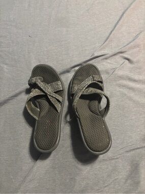 Women’s Gray Cross-Strap Sandals